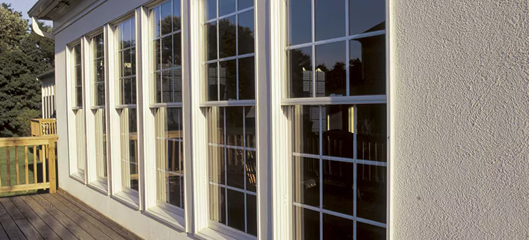 Home Window Glass Repair in Bloomingdale, FL